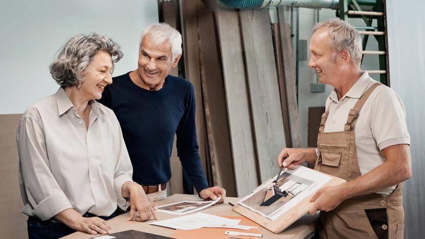 Präsentation von Oberflächen durch Tischler Präsentation von Oberflächen durch Tischler anhand eines Boards
